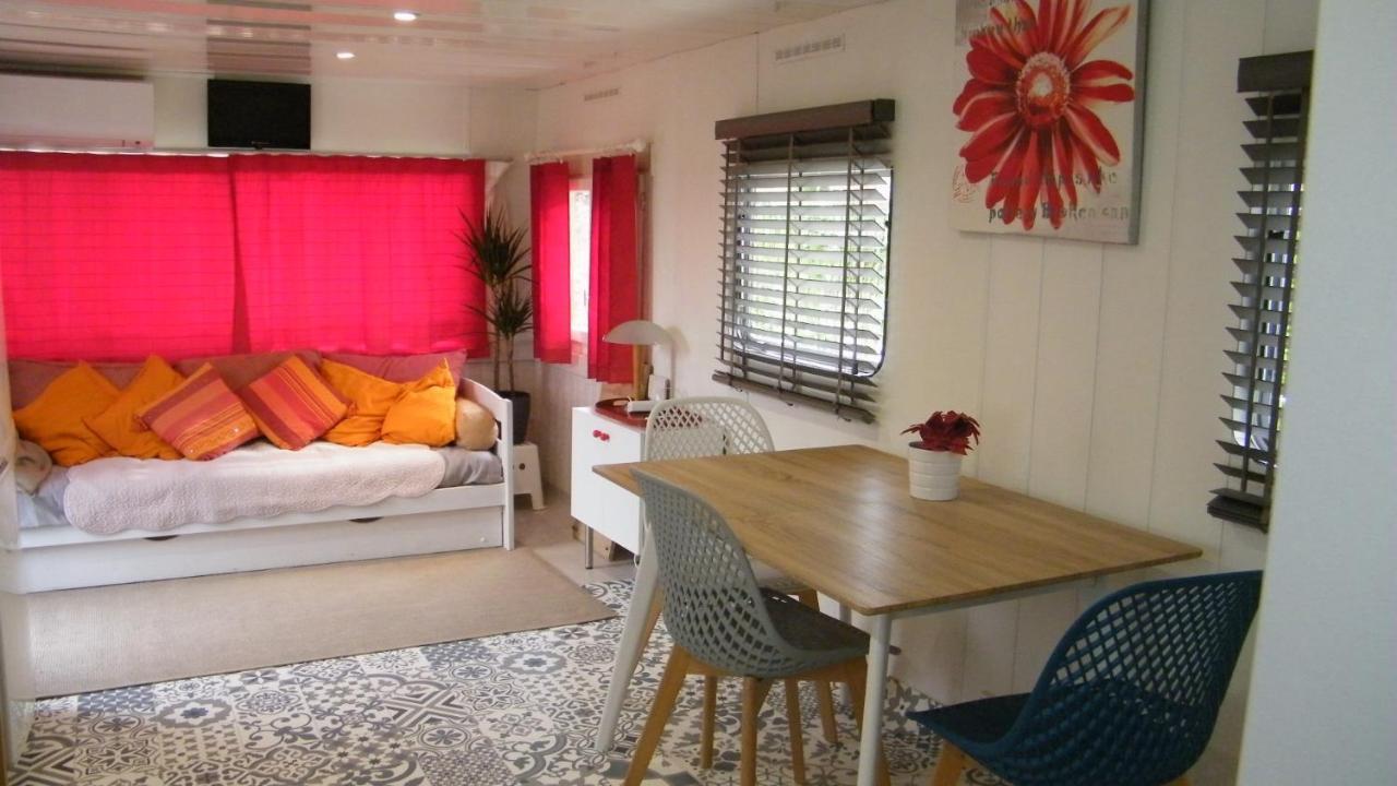 Chalet De Provence エクス＝アン＝プロヴァンス エクステリア 写真